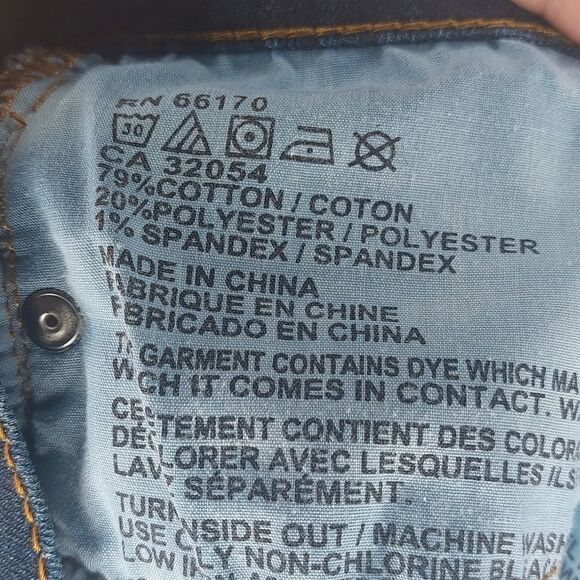 BDG Mid Rise Twig Ankle Jeans - Picture 8 of 11